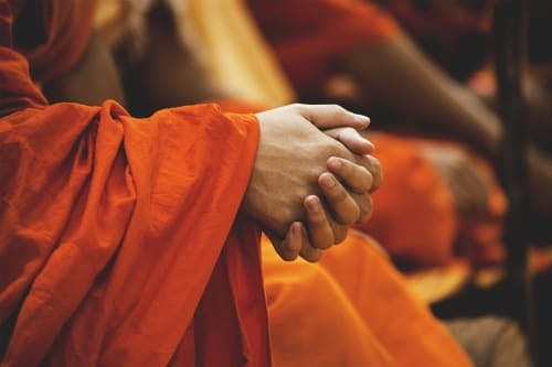 A improvável história de Kang Nguyen, o monge budista viciado em jogos de azar